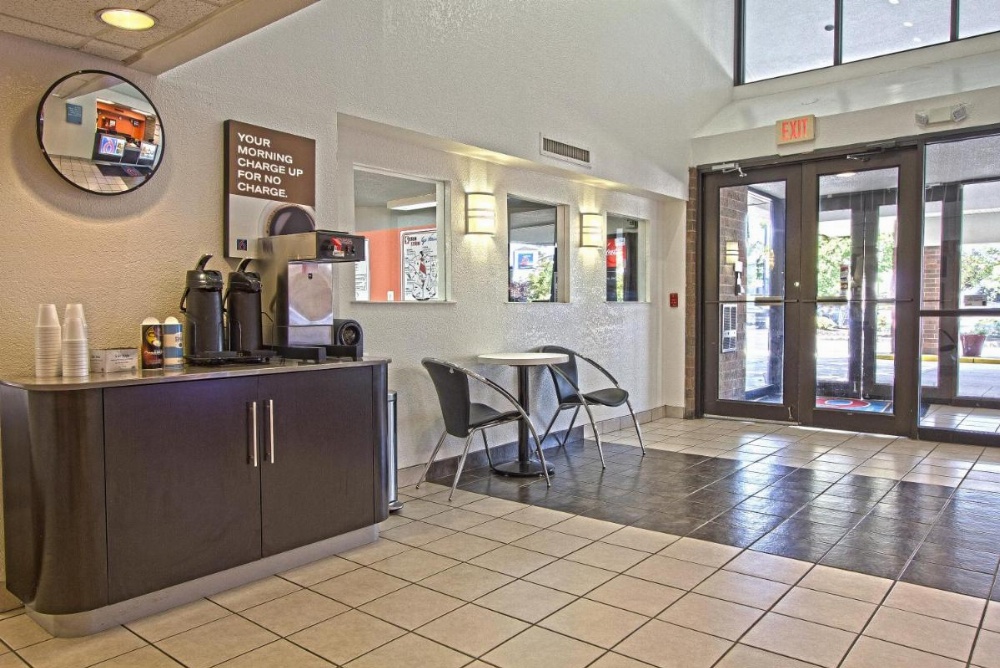 Motel 6-East Brunswick, NJ Image 13